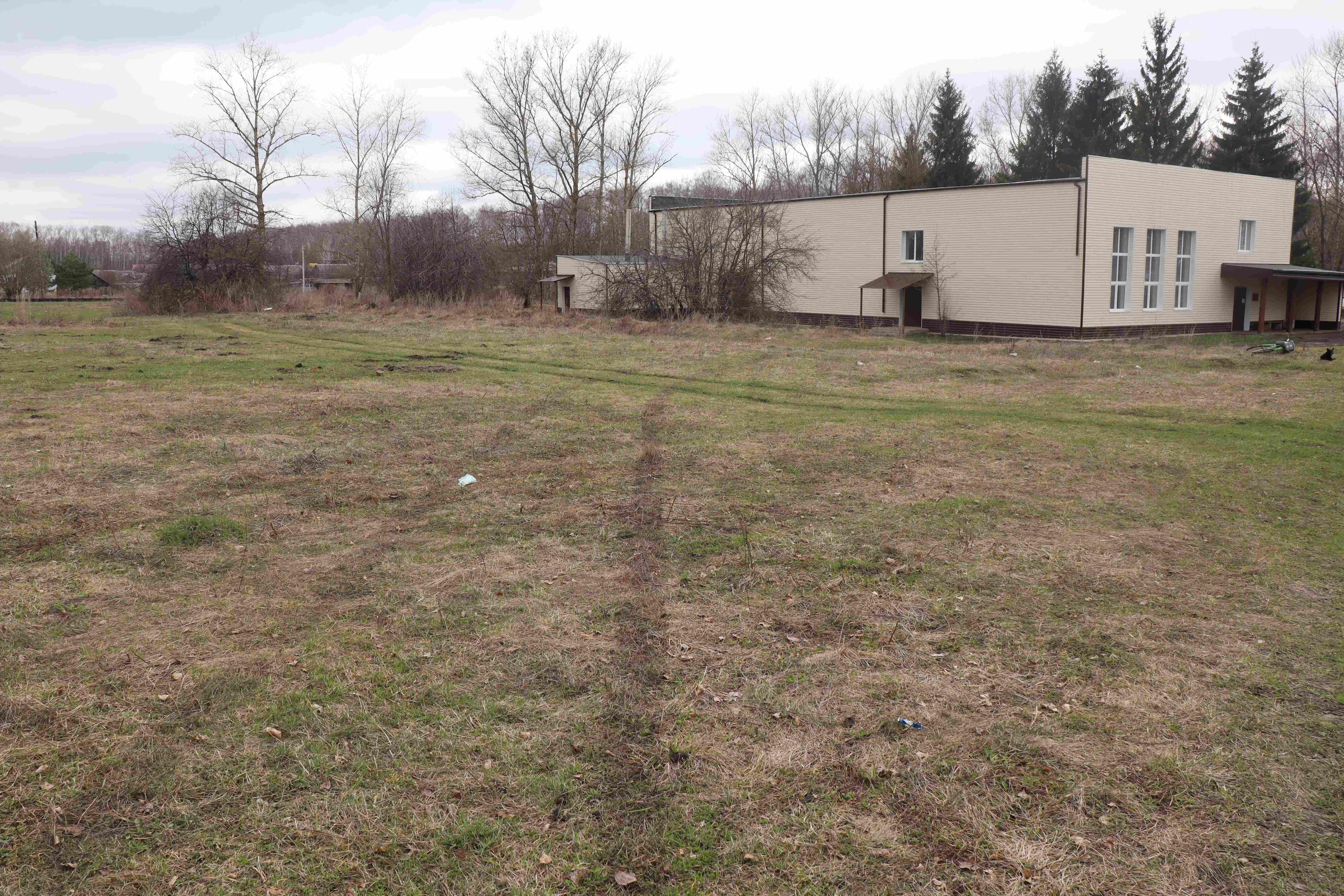 Обустройство спортивной площадки в п. Горьковский, Тепло-Огаревский район Тульской области в 30 м. южнее д. 73.