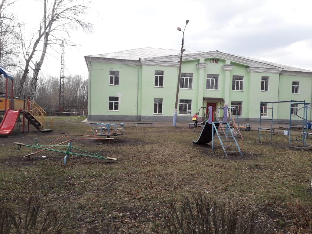 Обустройство детской игровой площадки в п. Новольвовск, ул. Центральная, Кимовского района