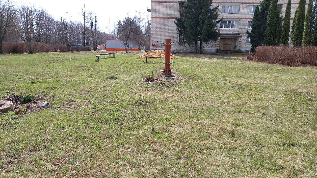 Обустройство детской игровой площадки в г. Ефремов, микрорайон Южный, ул Молодежная д. №2, №3