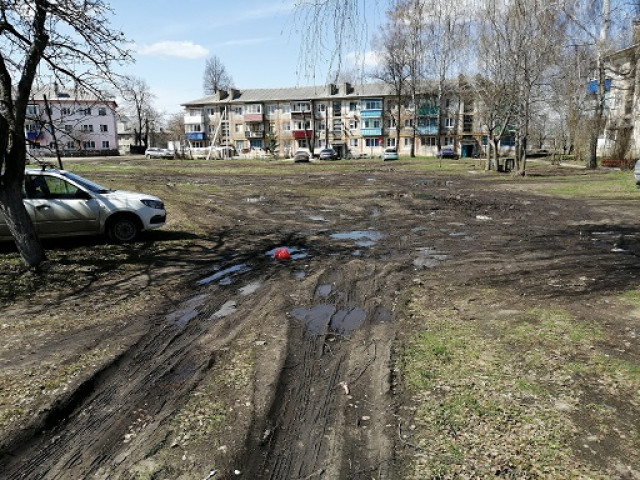 Установка спортивной площадки  в р.п.Куркино  по улице Театральной