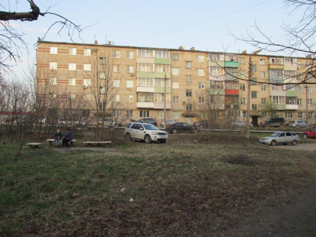 Обустройство спортивной площадки в г.Ясногорске по ул.Южная, д.10