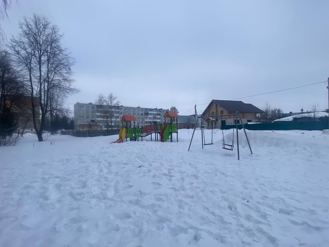 Обустройство спортивной площадки по адресу: г. Узловая, ул. Беклемищева, у дома №25