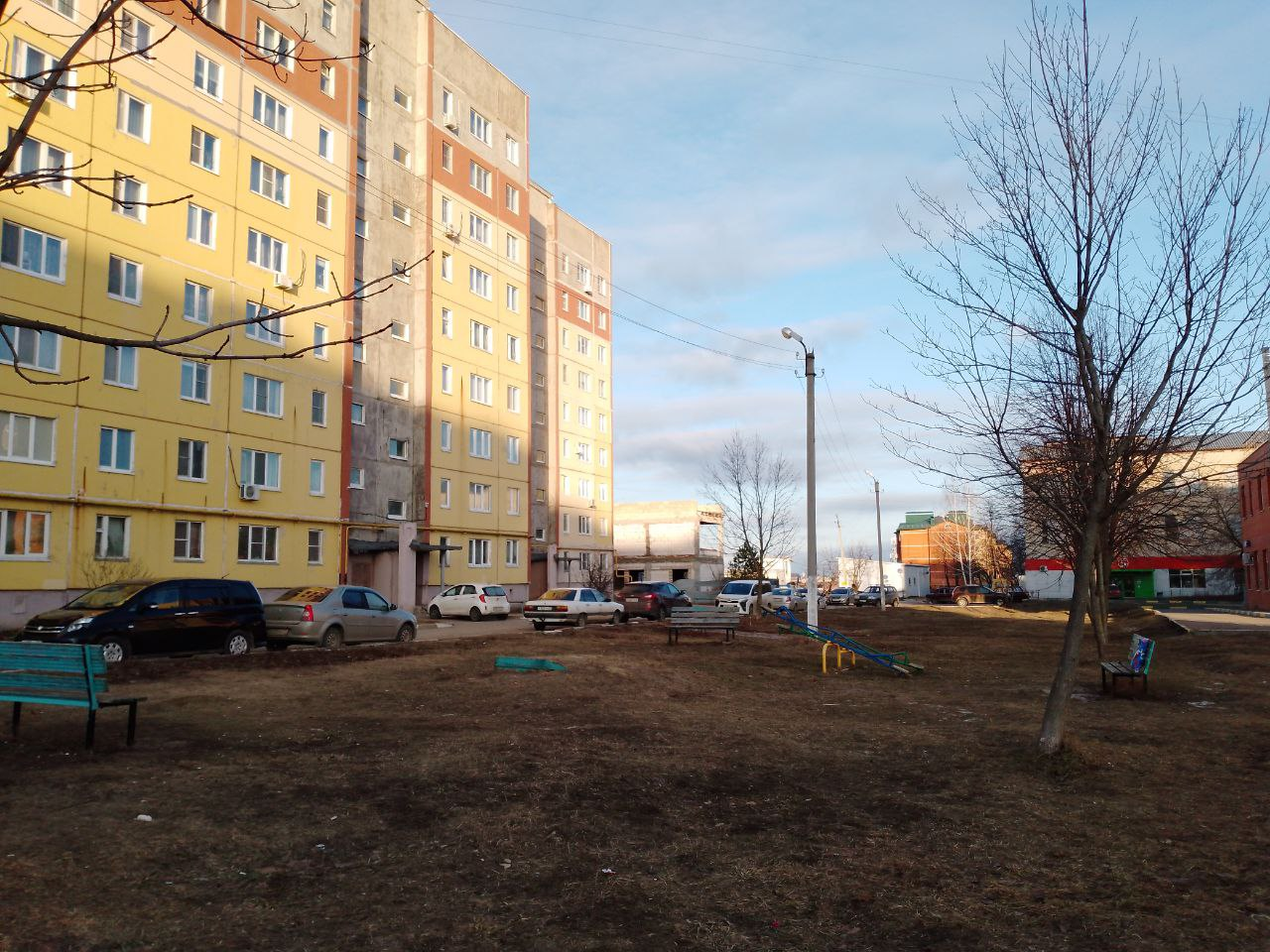 Обустройство детской площадки по адресу:  г.Новомосковск, ул.Генерала Белова,18