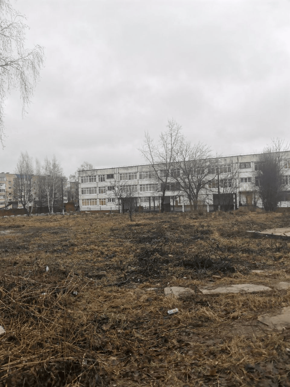 Обустройство спортивной площадки по адресу: г.Новомосковск,между домами по ул.Орджоникидзе, д. 4 и ул. Мира, д.44а